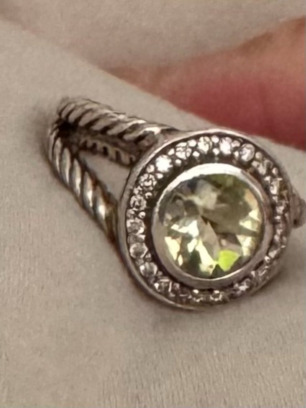 Authentic David Yurman Ring - Picture 2 of 6